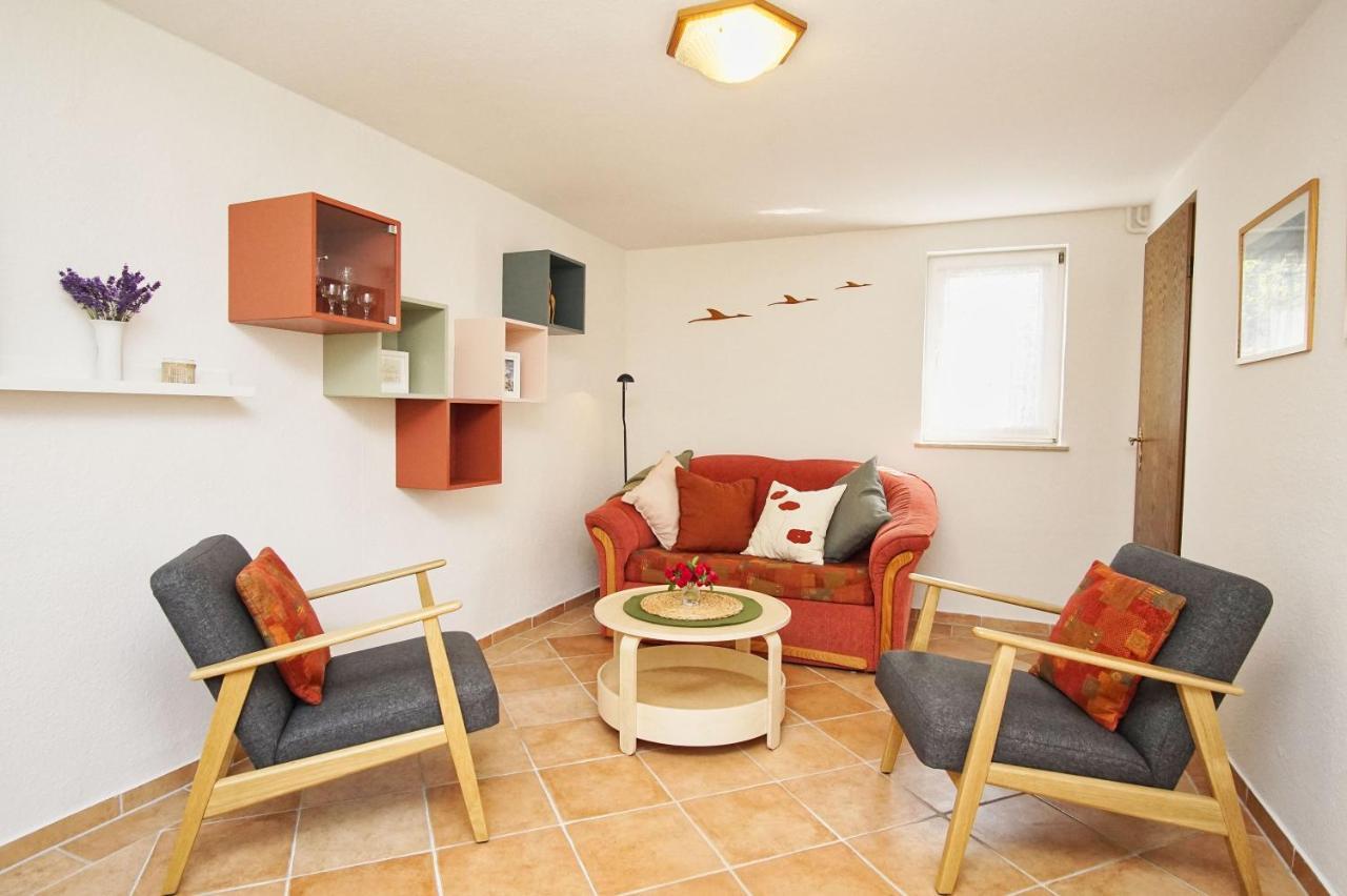 Zentral Aber Ruhig, Terrasse Mit Viel Gruen - Strandnahes Ferienhaus Luki 괴렌 외부 사진